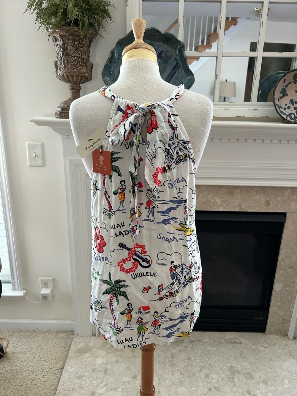 Tommy Bahama White Tropical Top with Multi-Color Print - Picture 4 of 8
